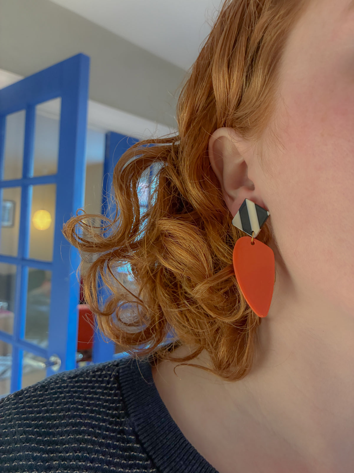 Emma, statement øreringe i akryl fra Winther Design