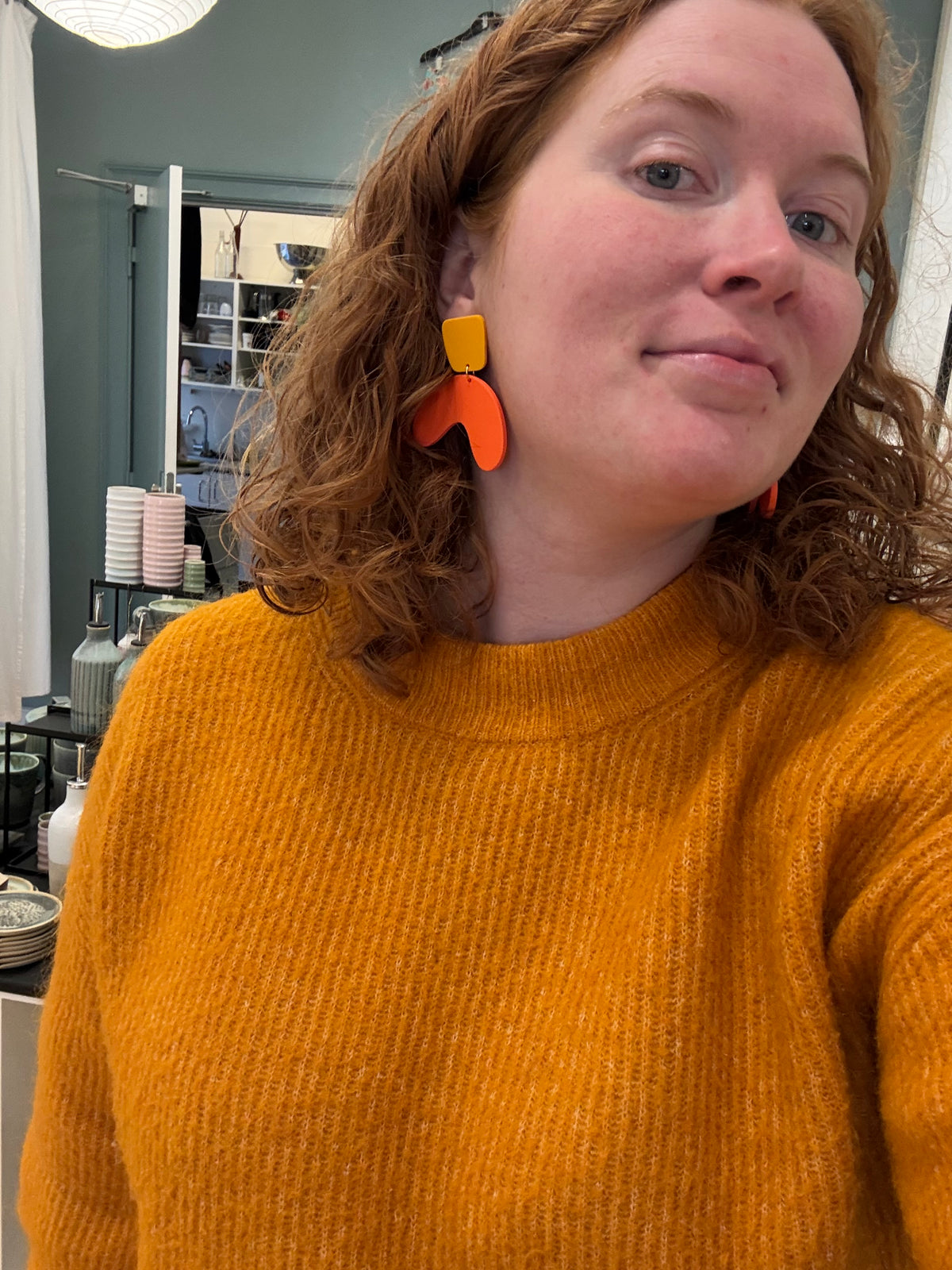 Maiken, statement øreringe i akryl fra Winther Design
