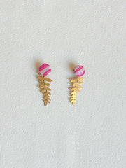 Stribet dot med bagstykke i messing, blad, fra Winther Design